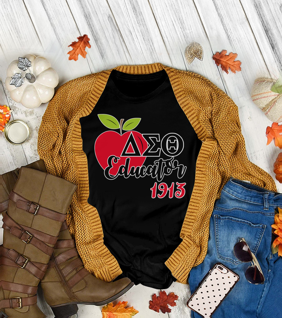 Delta Sigma Theta Educator 1913 Apple T-Shirt