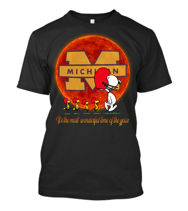 It's The Most Wonderful Time Of The Year Michigan Football Snoopy Woodstock T-Shirt