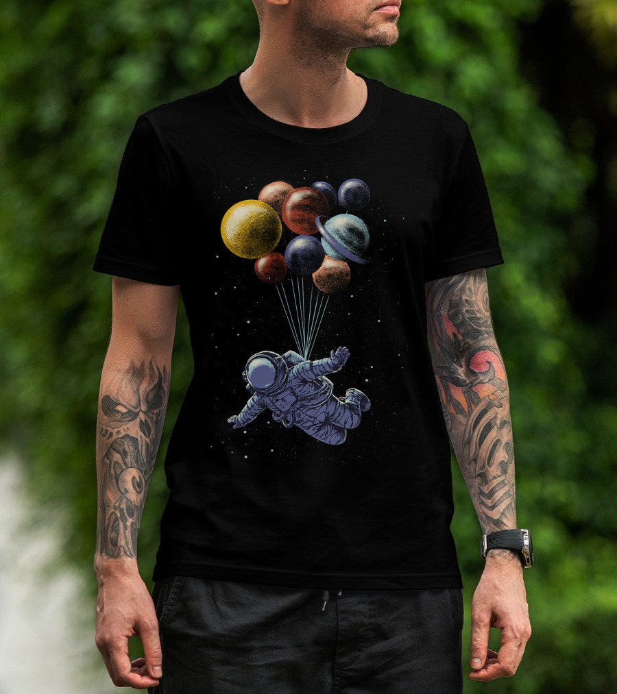 Space Travel Astronaut With Planet Balloons T-Shirt