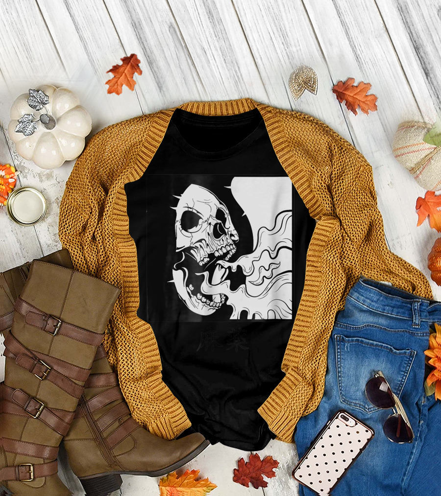 Minimalist Japanese Skull 麻薬 Yin Yang Influence T-Shirt