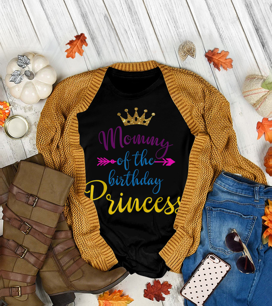 Mommy of the Birthday Princess with Gold Crown and Pink Arrow T-Shirt