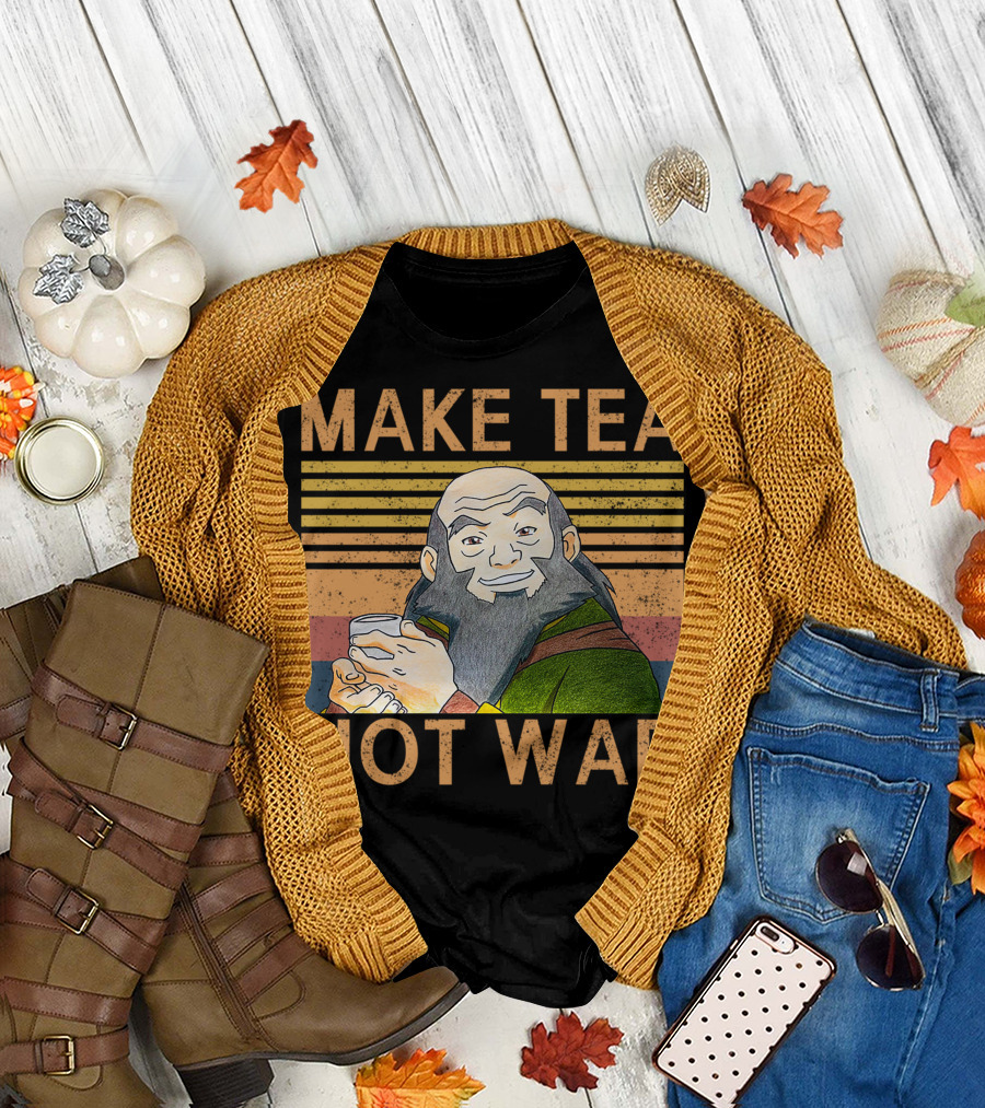 Make Tea Not War Peaceful Samurai Tea Drinker Vintage Style Stripe Background T-Shirt