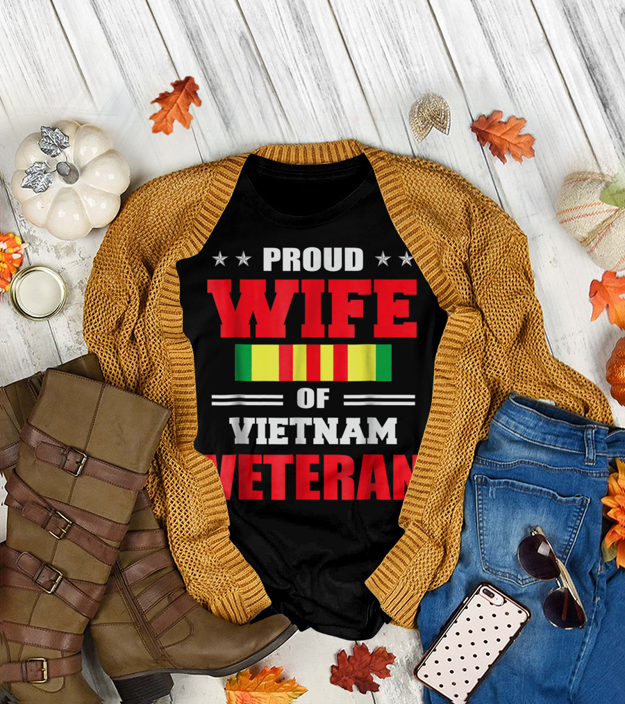 Proud Wife of Vietnam Veteran Recognition Stripe T-Shirt