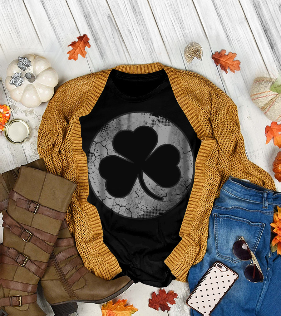 Vintage Shamrock Circle St Patty's Day Grunge T-Shirt
