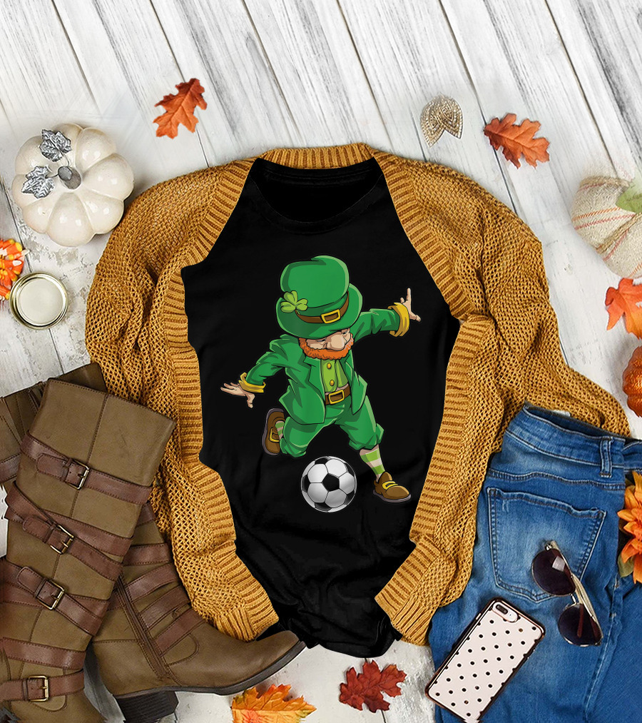 St Patricks Day Soccer Playing Leprechaun Boys Sports T-Shirt