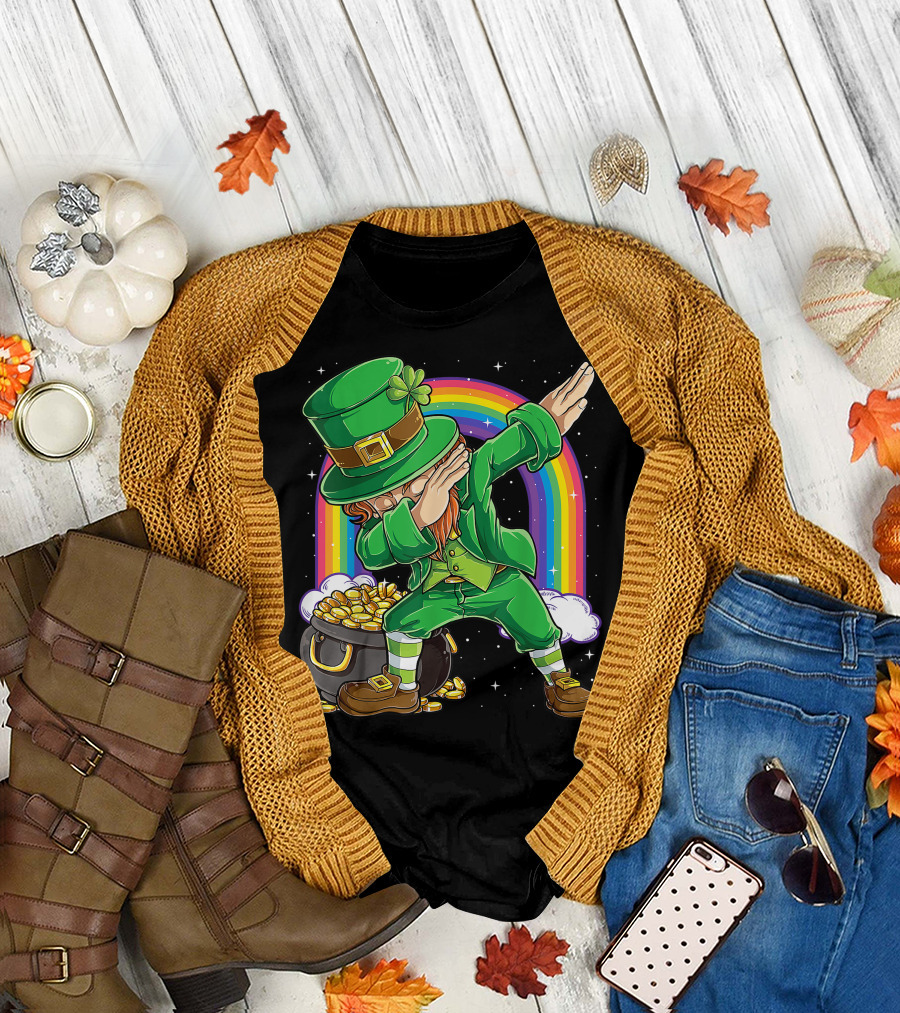 St Patricks Day Dabbing Leprechaun with Pot of Gold and Rainbow T-Shirt