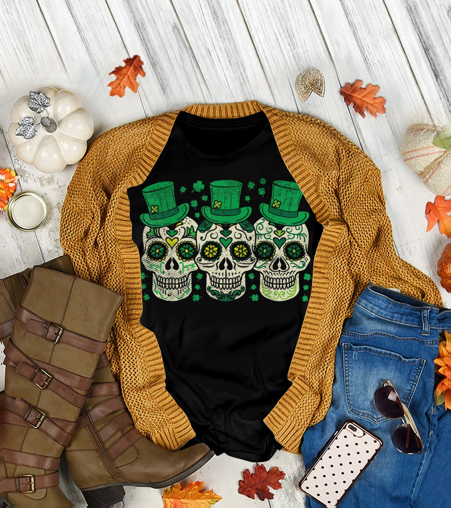Irish Mexican Sugar Skulls with Leprechaun Hats Shamrocks T-Shirt