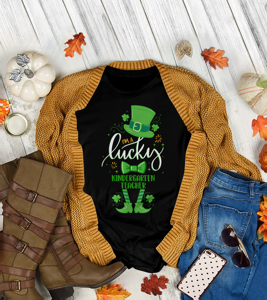 Leprechaun St Patrick Day I'm A Lucky Kindergarten Teacher T-Shirt