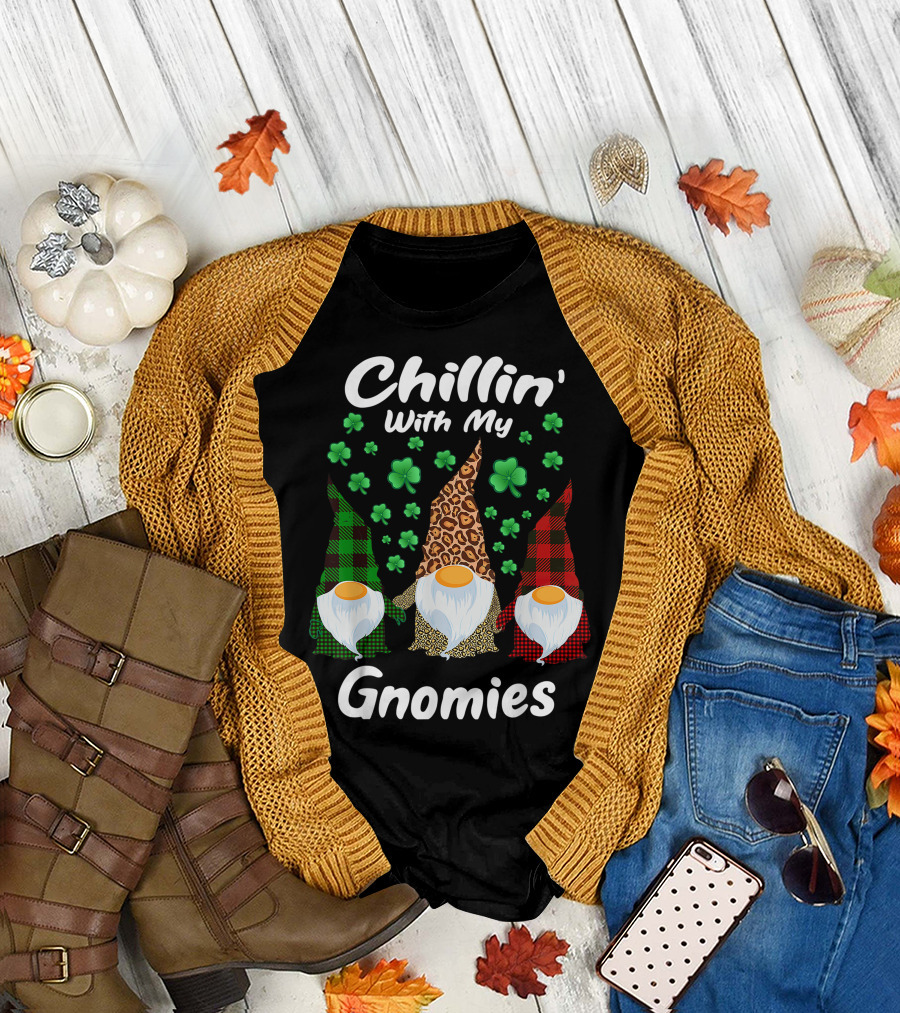Chillin With My Gnomies Plaid and Clover Pattern Saint Patrick's Day T-Shirt