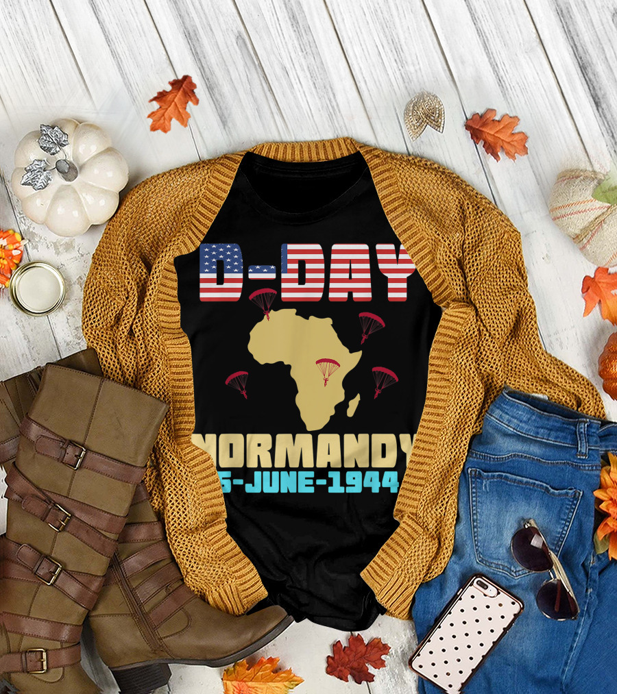 D Day Normandy 6 June 1944 Veteran Parachutes American Flag T-Shirt