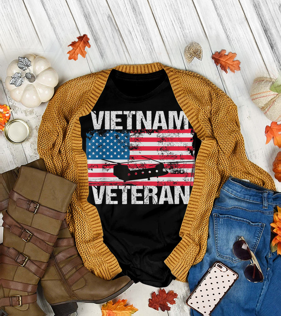 Vietnam Veteran US Flag Transport Helicopter T-Shirt