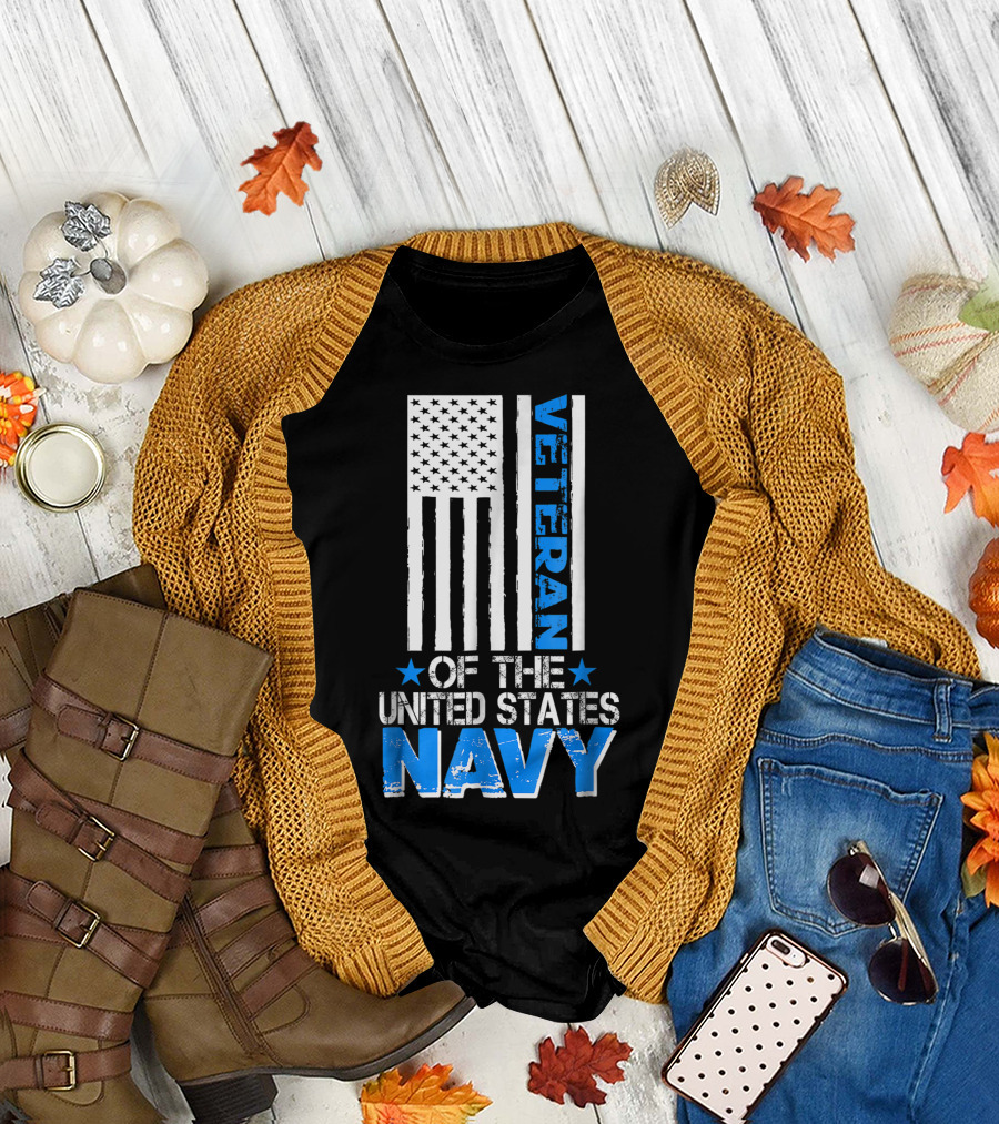 United States Navy Veteran American Flag T-Shirt