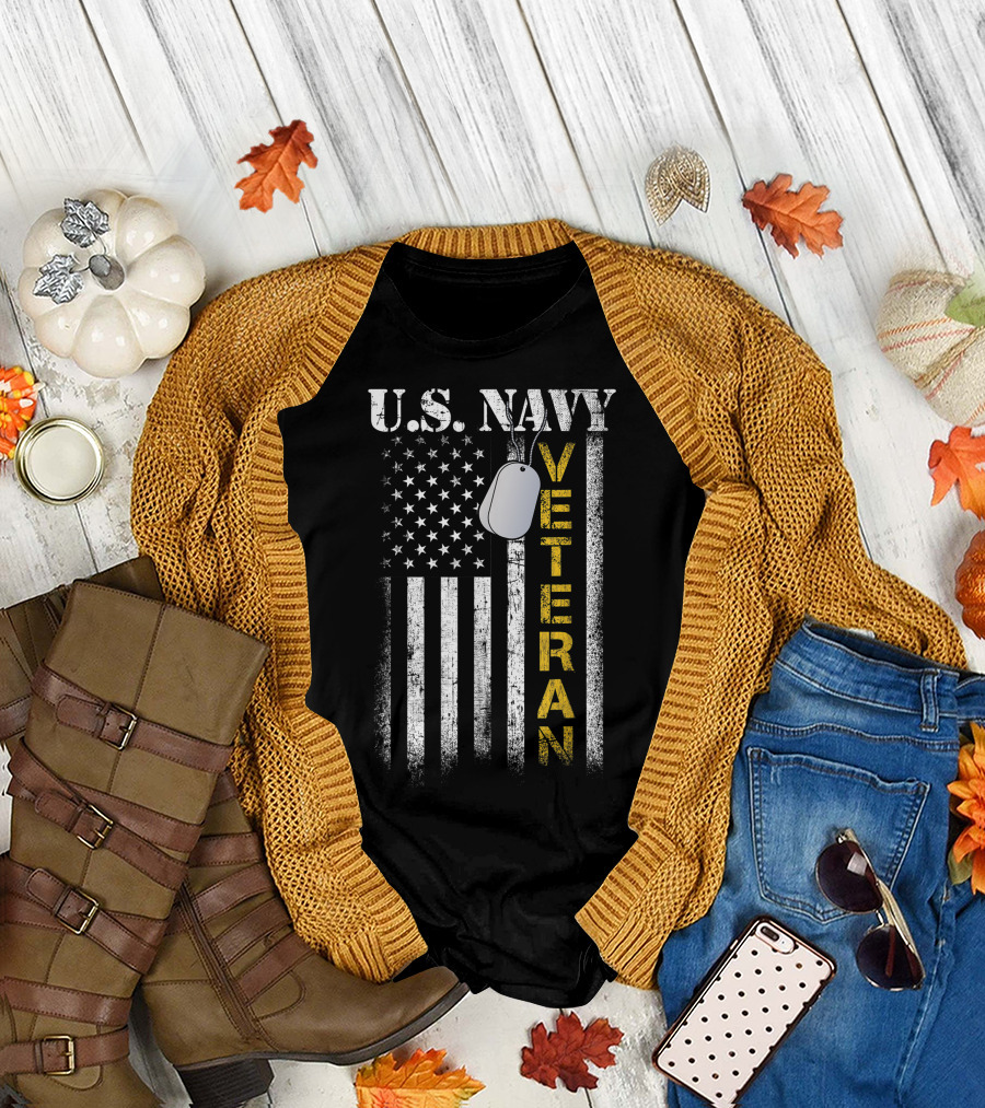 U.S. Navy Veteran American Flag Dog Tag T-Shirt