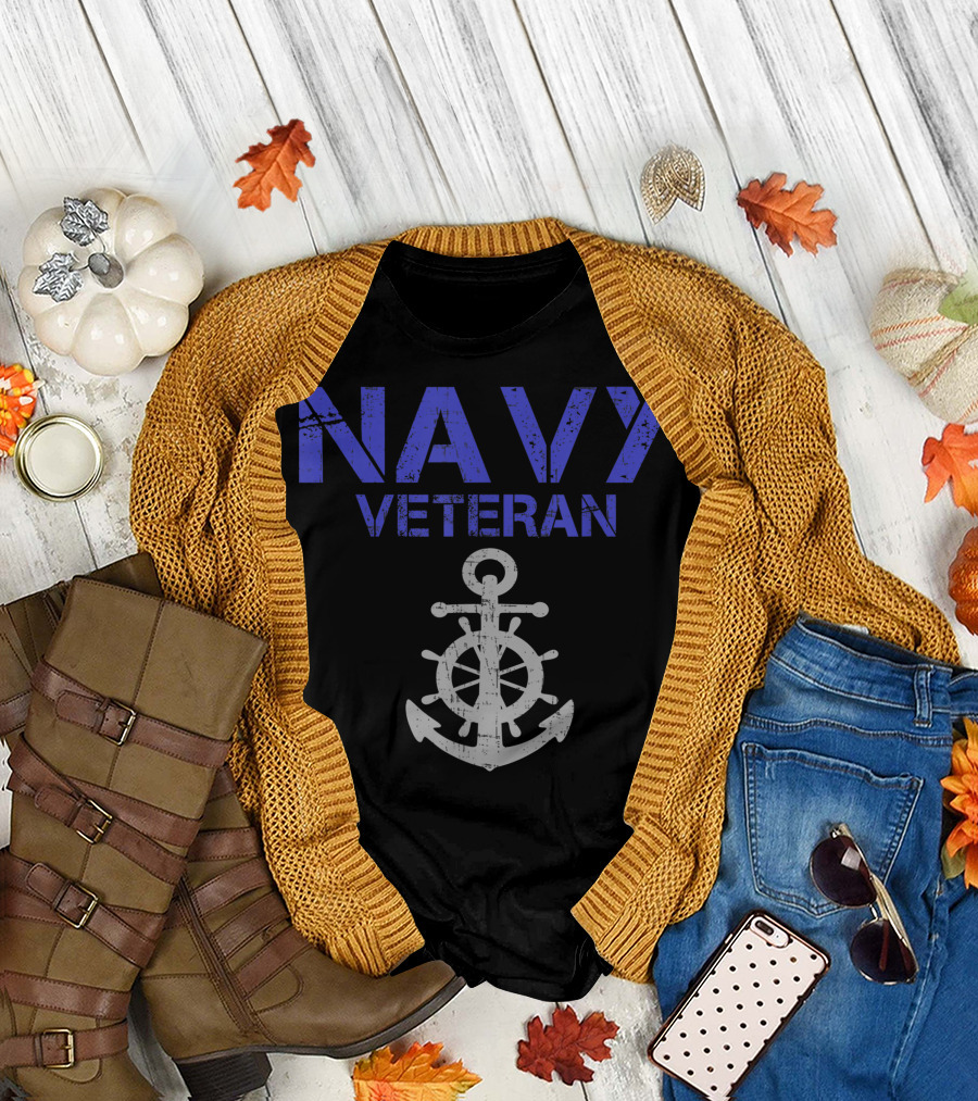 Navy Veteran Anchor Wheel T-Shirt