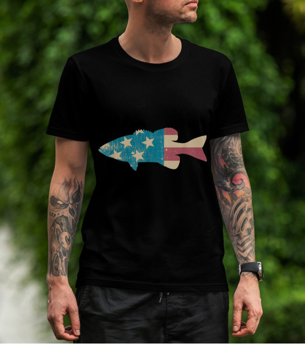 Largemouth Bass American Flag Fishing Enthusiast T-Shirt