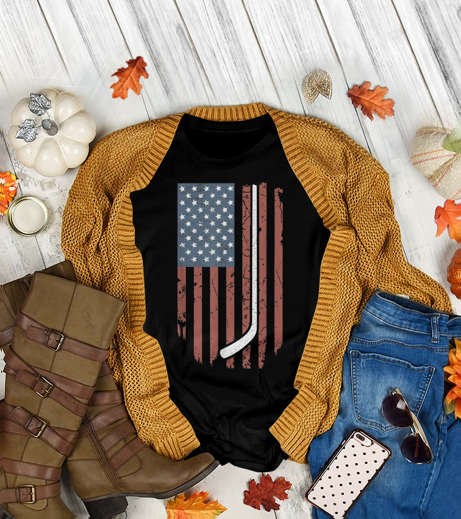 Vintage American Flag Hockey Stick 4th July USA T-Shirt