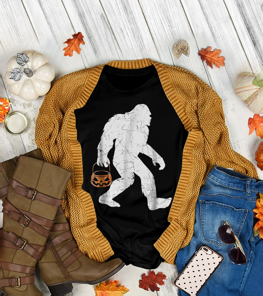 Bigfoot Halloween Pumpkin Bucket T-Shirt