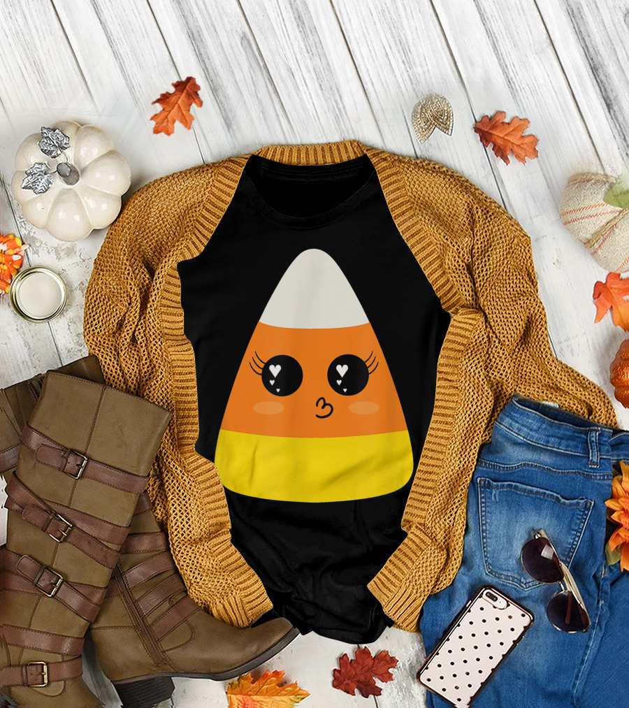 Kawaii Candy Corn Heart Eyes Cute Halloween T-Shirt