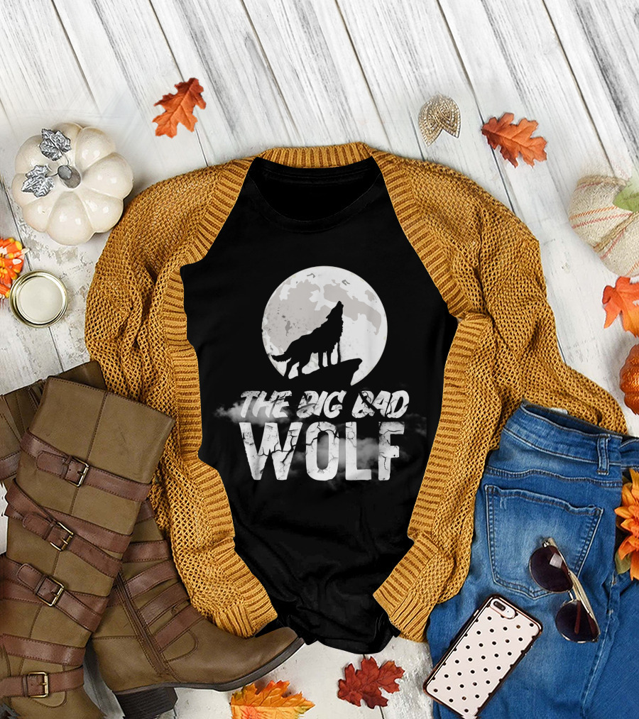 The Big Bad Wolf Howling at the Full Moon T-Shirt