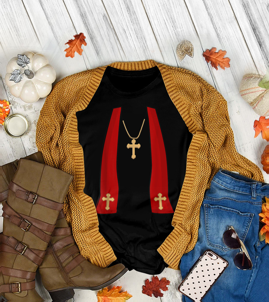 Red Stole Gold Cross Necklace Pope Minister Priest Halloween Costume T-Shirt