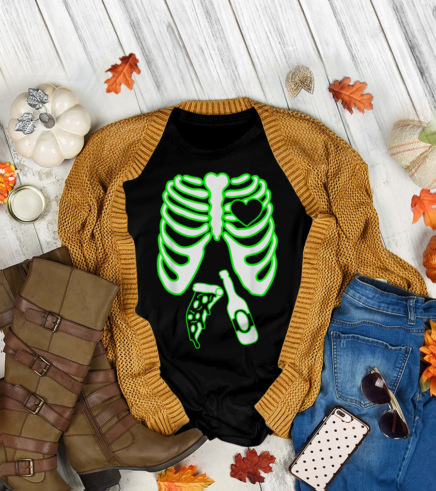 Skeleton Xray Halloween Costume Pizza and Beer Heart Rib X Ray T-Shirt