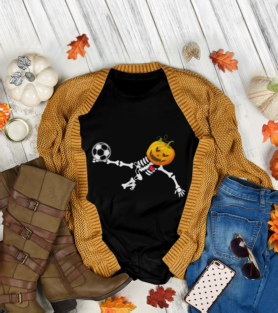 Soccer Skeleton Halloween Pumpkin Head Trick Kick T-Shirt