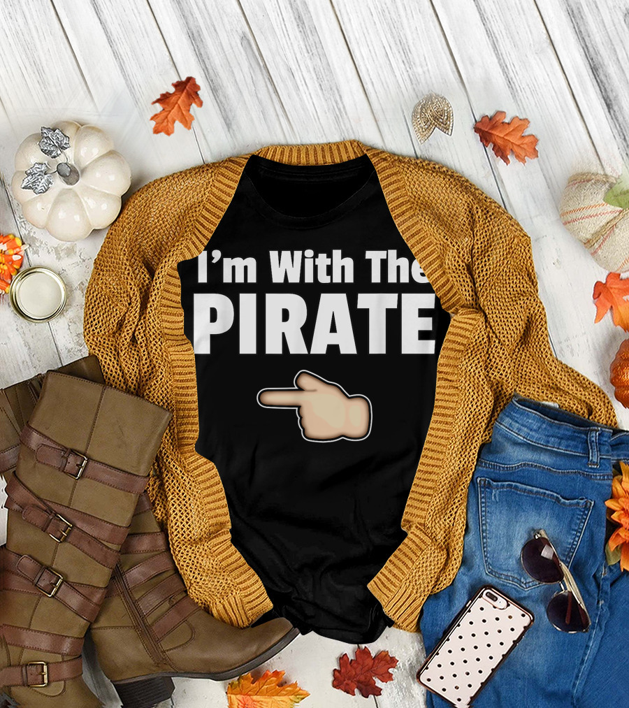 I'm With The Pirate Easy Halloween Family Costume Lazy Quick Emoji Pointer T-Shirt