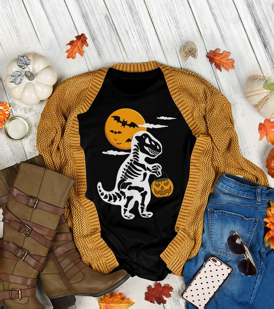Trick or Treating T. Rex Skeleton Dinosaur Halloween Full Moon Bats Pumpkin Jack-o'-Lantern T-Shirt