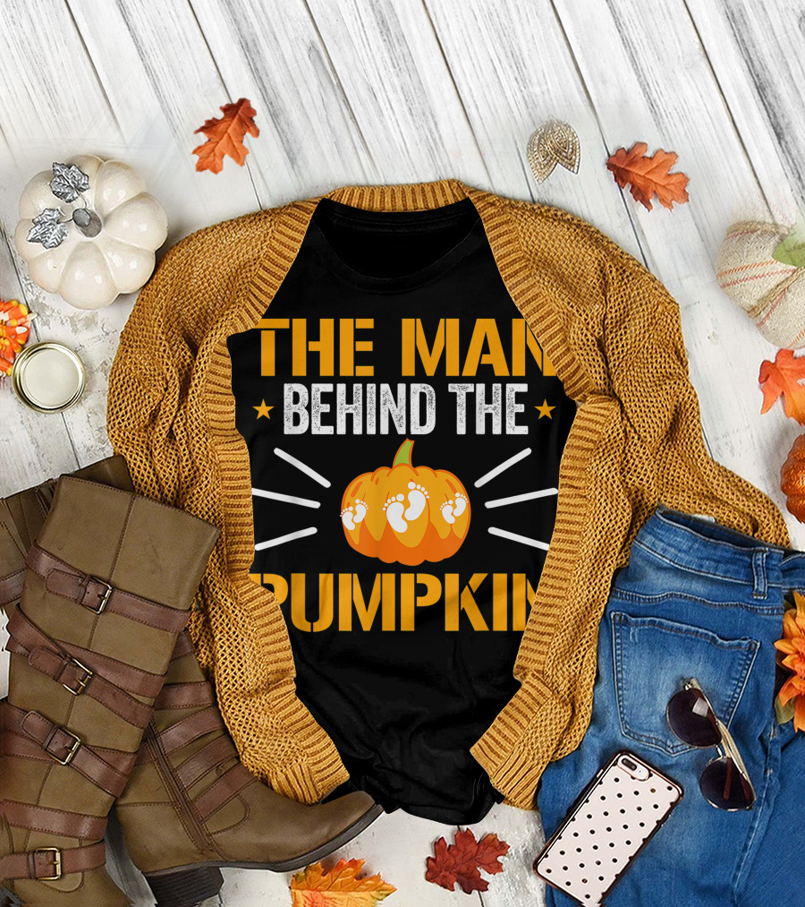 The Man Behind The Pumpkin New Dad Halloween Expecting T-Shirt