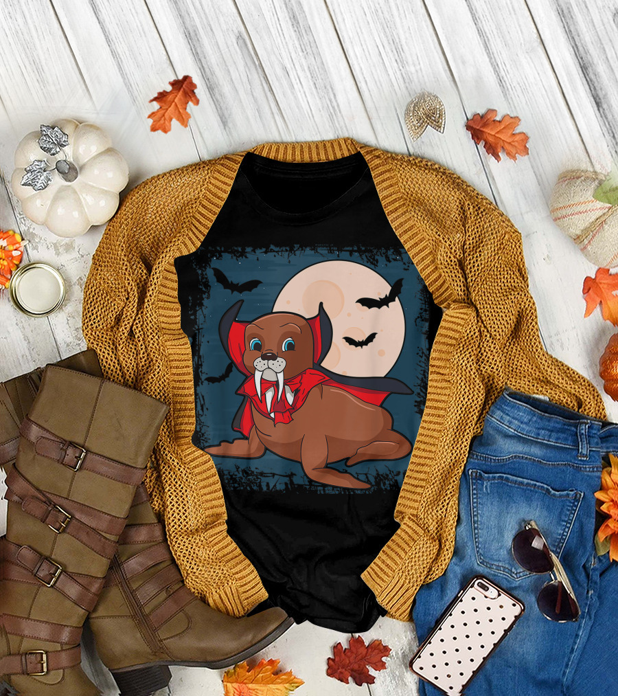 Vampire Seal Halloween Awesome Vampire Fang Animals Moon Bats T-Shirt