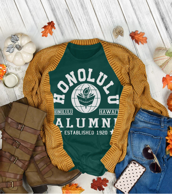 Honolulu Hawai'i Alumni Mālamalama Established 1920 T-Shirt