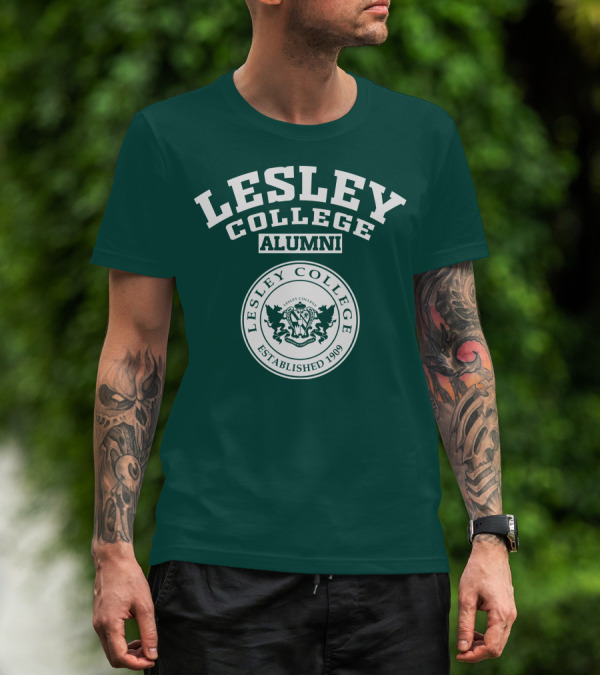 Lesley College Alumni Established 1909 T-Shirt