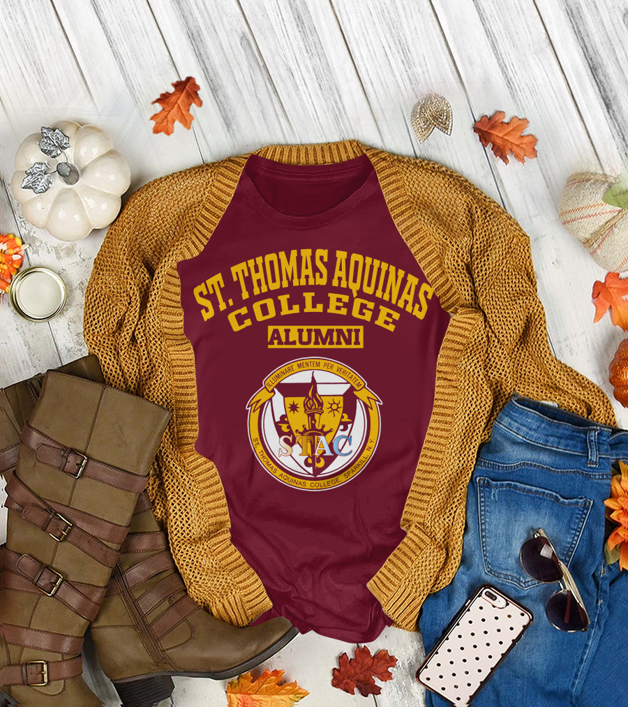 St. Thomas Aquinas College Alumni Illuminare Mentem Per Veritatem STAC Sparkill NY T-Shirt