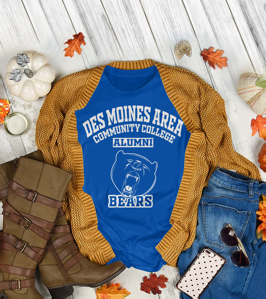 Des Moines Area Community College Alumni Bears T-Shirt