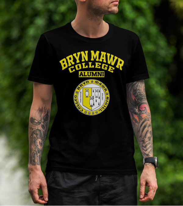 BRYN MAWR COLLEGE ALUMNI VERITATEM DILEXI SIGILLUM OWL SEAL T-Shirt