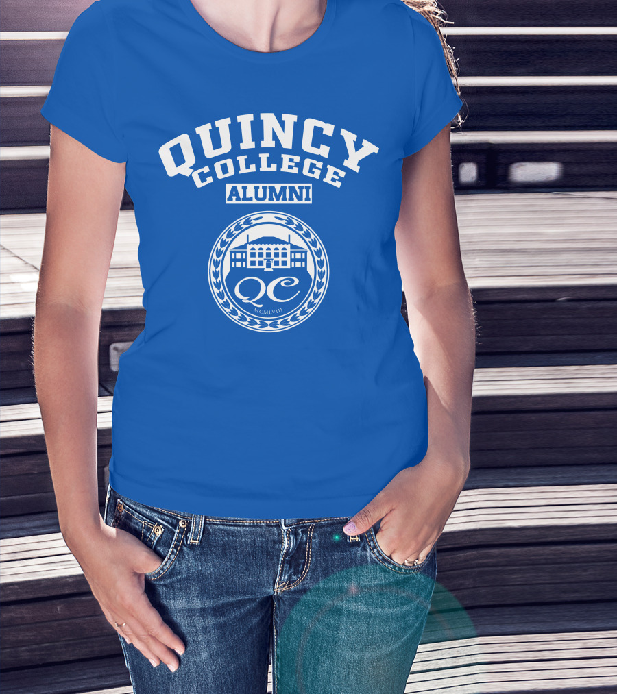 Quincy College Alumni QC MCMLVIII Crest T-Shirt