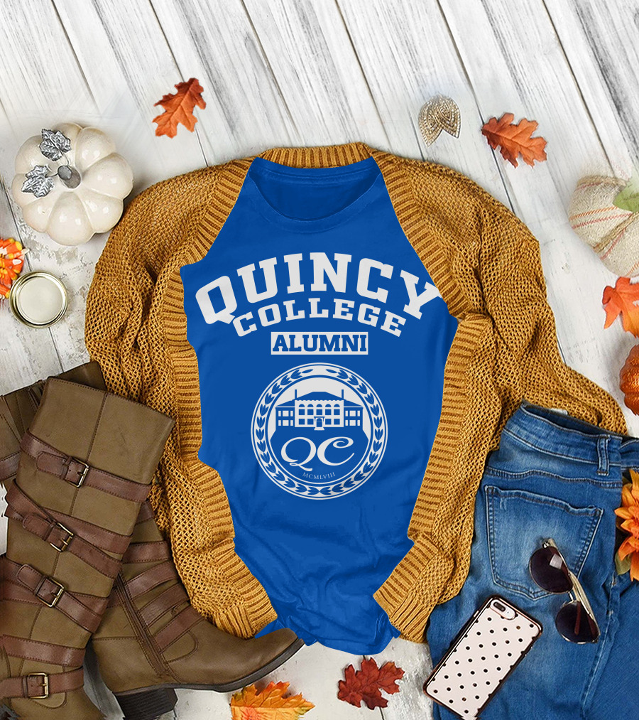 Quincy College Alumni QC MCMLVIII Crest T-Shirt