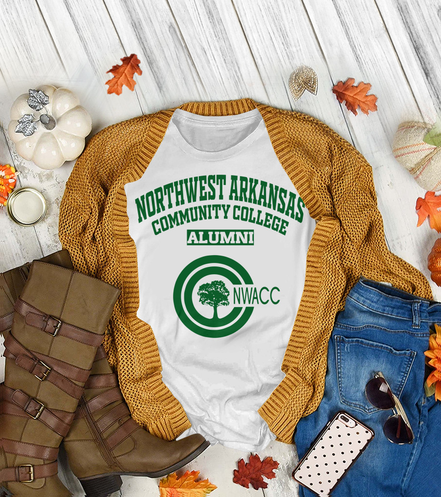 Northwest Arkansas Community College Alumni NWACC Tree T-Shirt