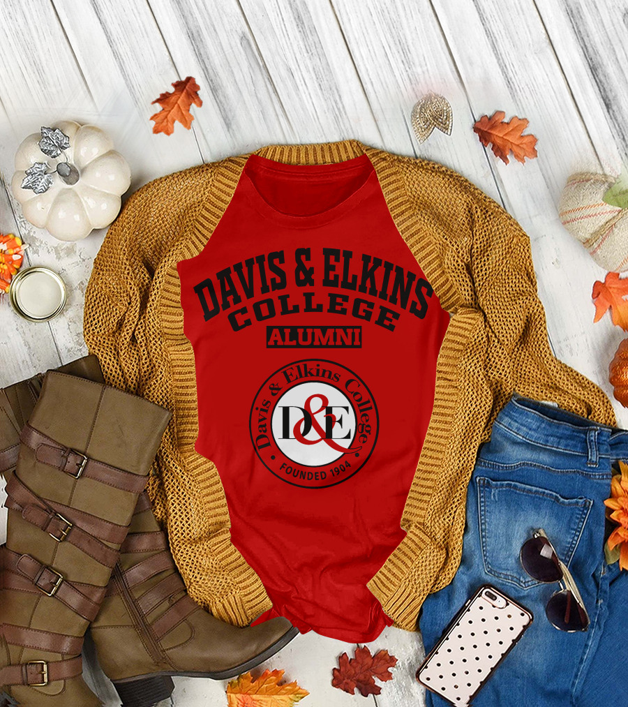 Davis and Elkins College Alumni Founded 1904 D&E T-Shirt