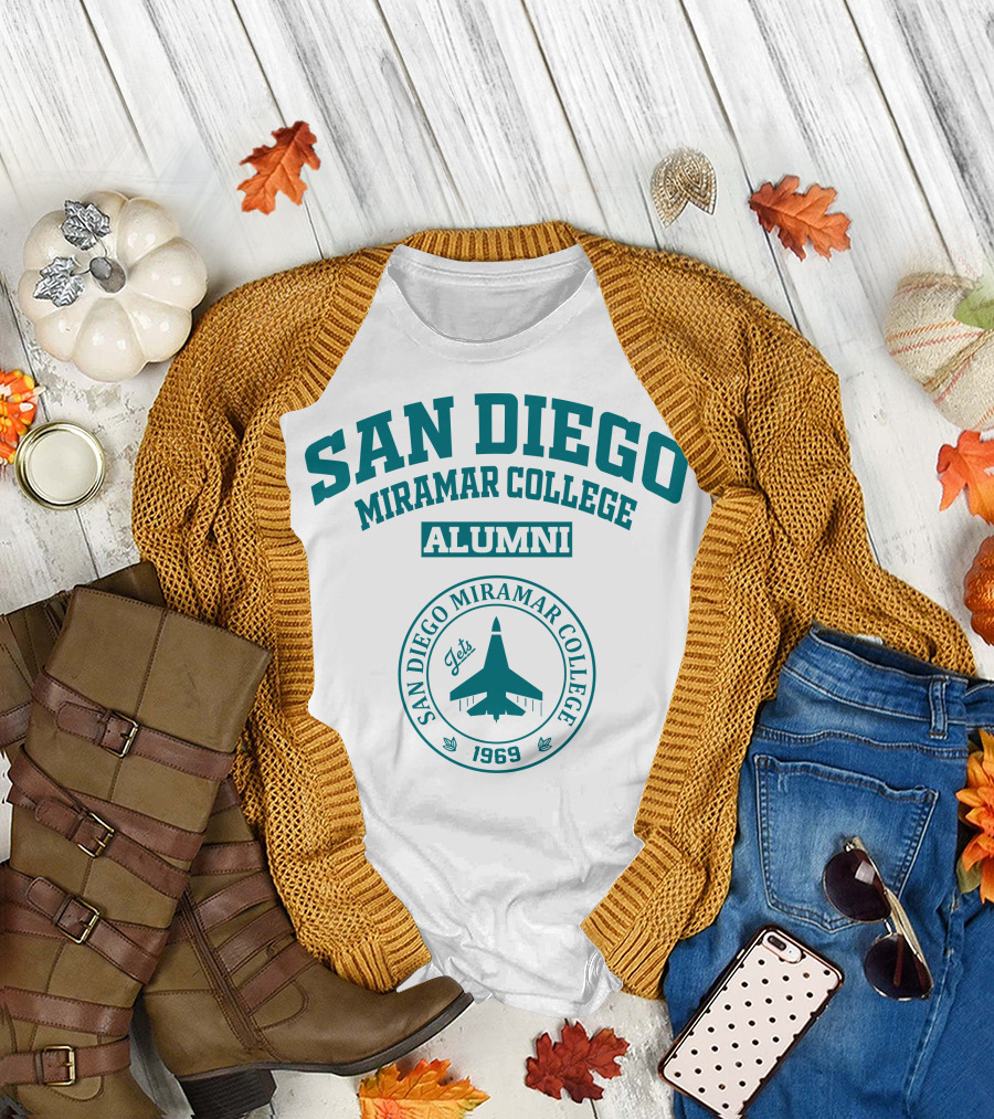 SAN DIEGO MIRAMAR COLLEGE ALUMNI JETS 1969 T-Shirt