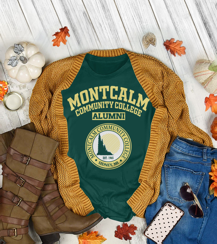 Montcalm Community College Alumni Est. 1965 Sidney MI T-Shirt