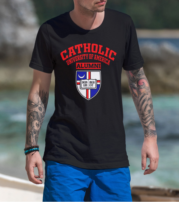 Catholic University Of America Alumni Deus Lux Mea Est Crest T-Shirt