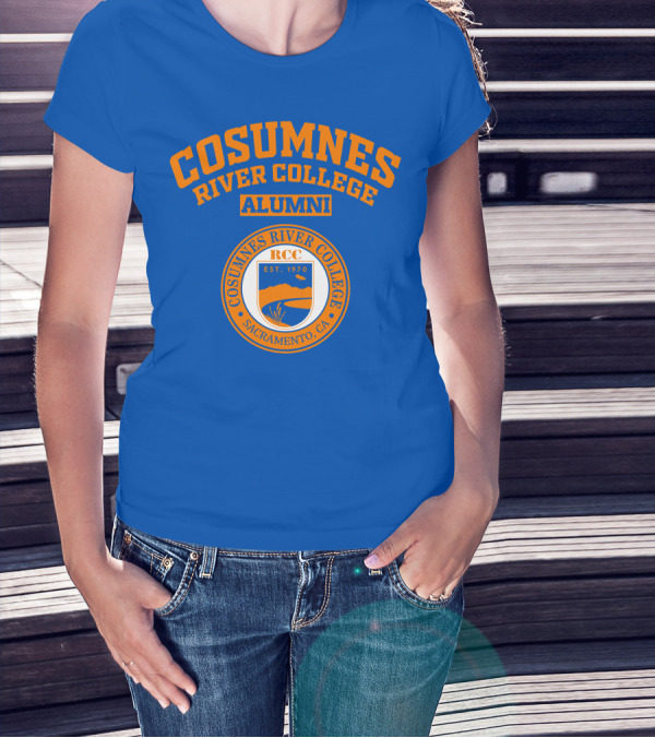 COSUMNES RIVER COLLEGE ALUMNI RCC EST. 1970 SACRAMENTO, CA T-Shirt