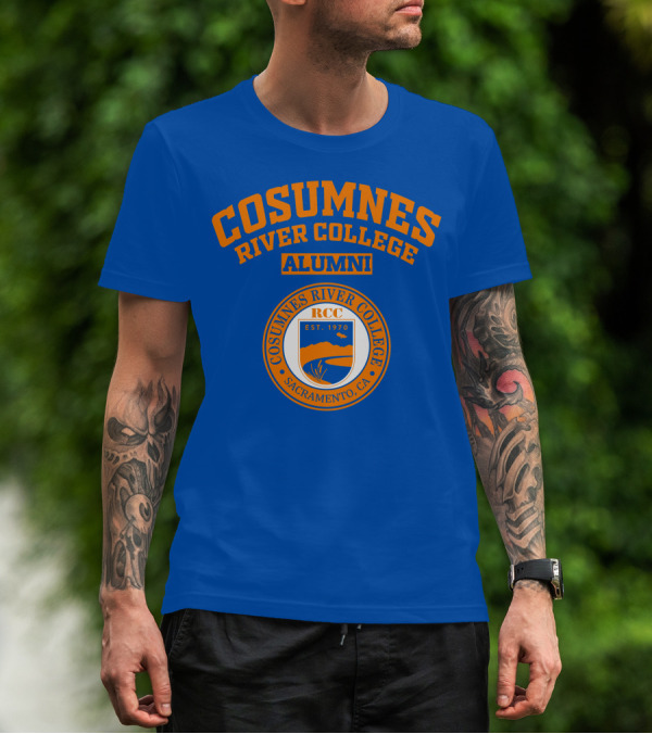 COSUMNES RIVER COLLEGE ALUMNI RCC EST. 1970 SACRAMENTO, CA T-Shirt