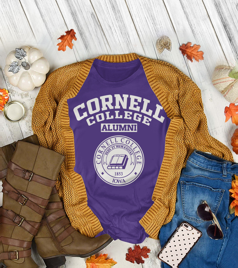 Cornell College Alumni Seal 1853 Iowa Deus Et Humanitas T-Shirt