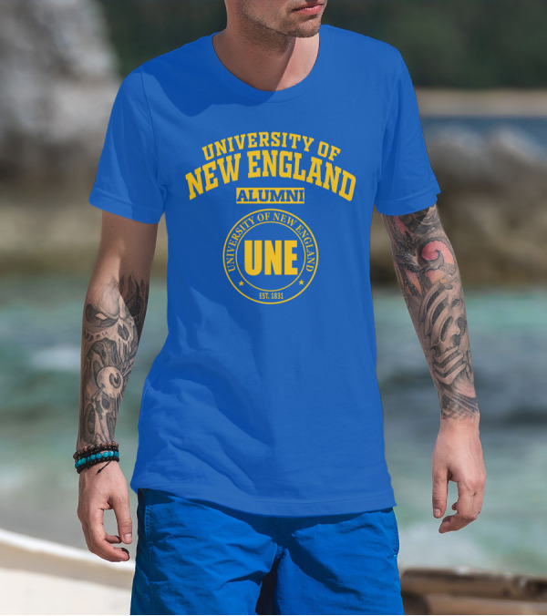 UNIVERSITY OF NEW ENGLAND ALUMNI EST. 1831 UNE T-Shirt