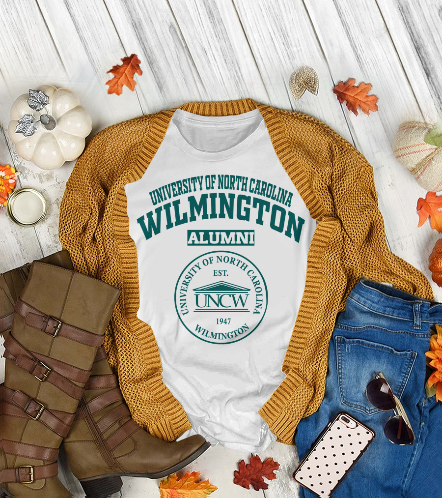 UNIVERSITY OF NORTH CAROLINA WILMINGTON ALUMNI EST. 1947 UNCW T-Shirt