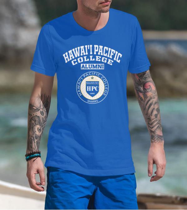 HAWAI'I PACIFIC COLLEGE ALUMNI HPC SHARKS 1965 HOLOMUO ME KA 'OIA'I'O T-Shirt