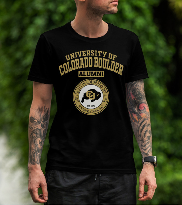 UNIVERSITY OF COLORADO BOULDER ALUMNI UNIVERSITY OF COLORADO-BOULDER BOULDER, COLORADO EST. 1876 T-Shirt