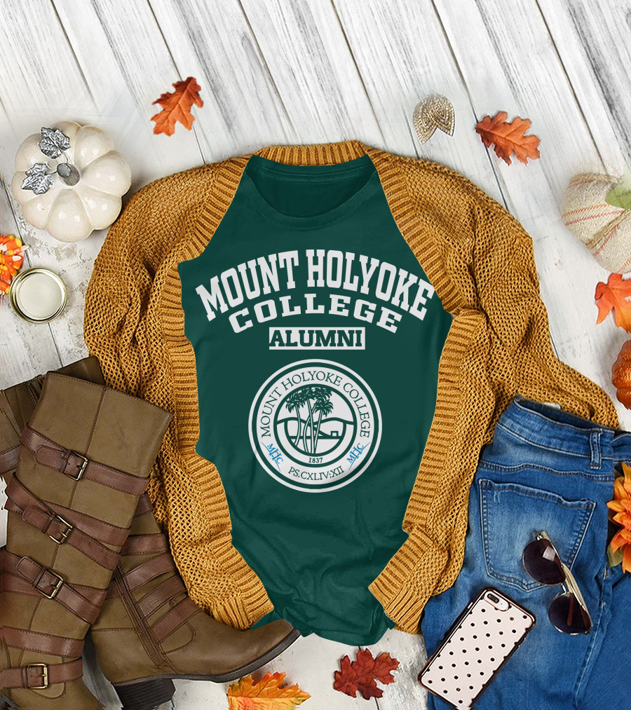 MOUNT HOLYOKE COLLEGE ALUMNI 1837 PS.CXLIV.XII MHC T-Shirt